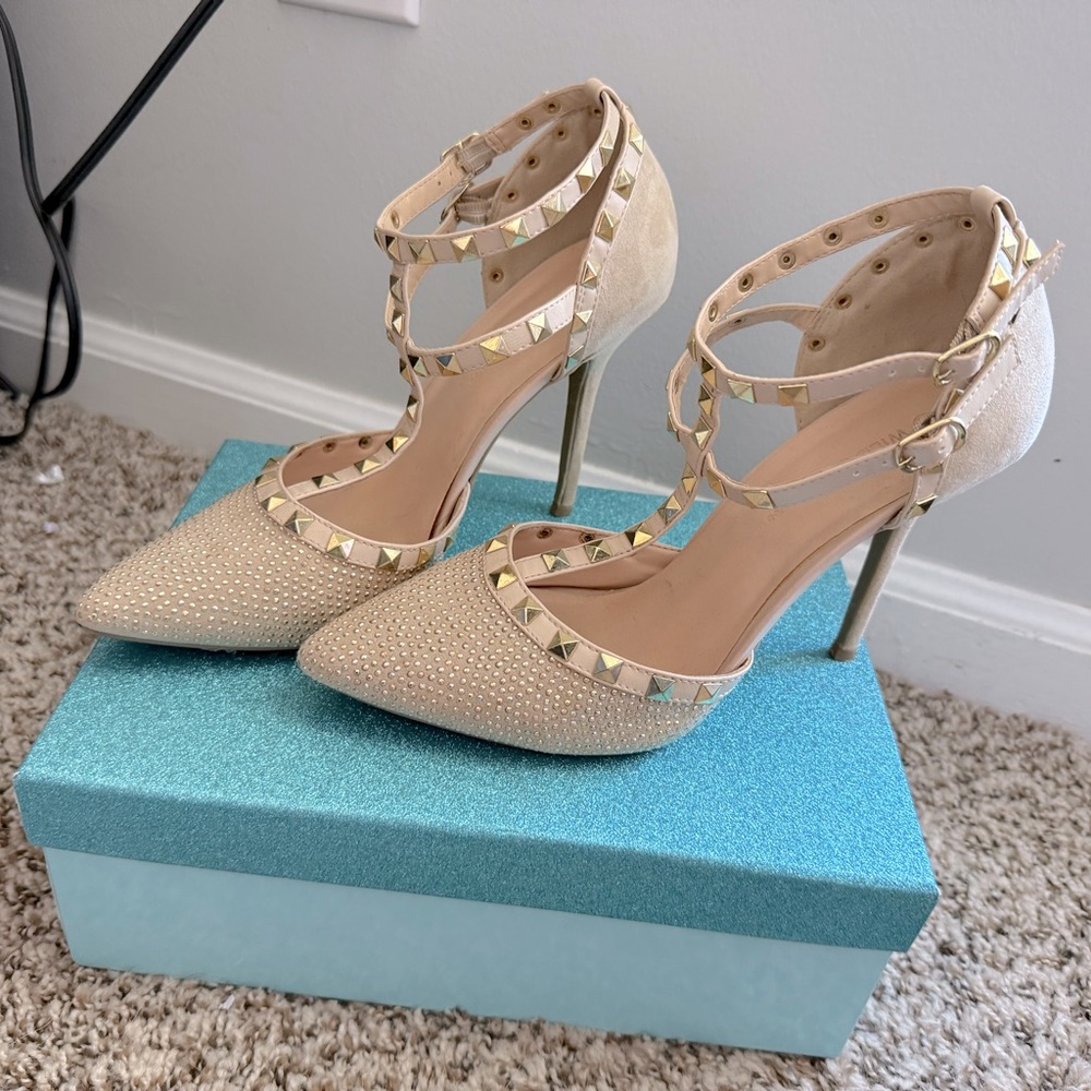 Beige Pumps